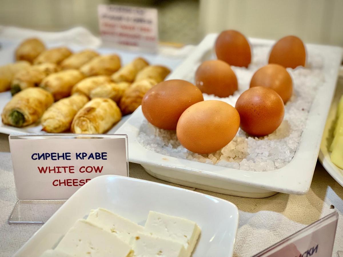 מלון Western Olives - Free Pool & Parking 4*