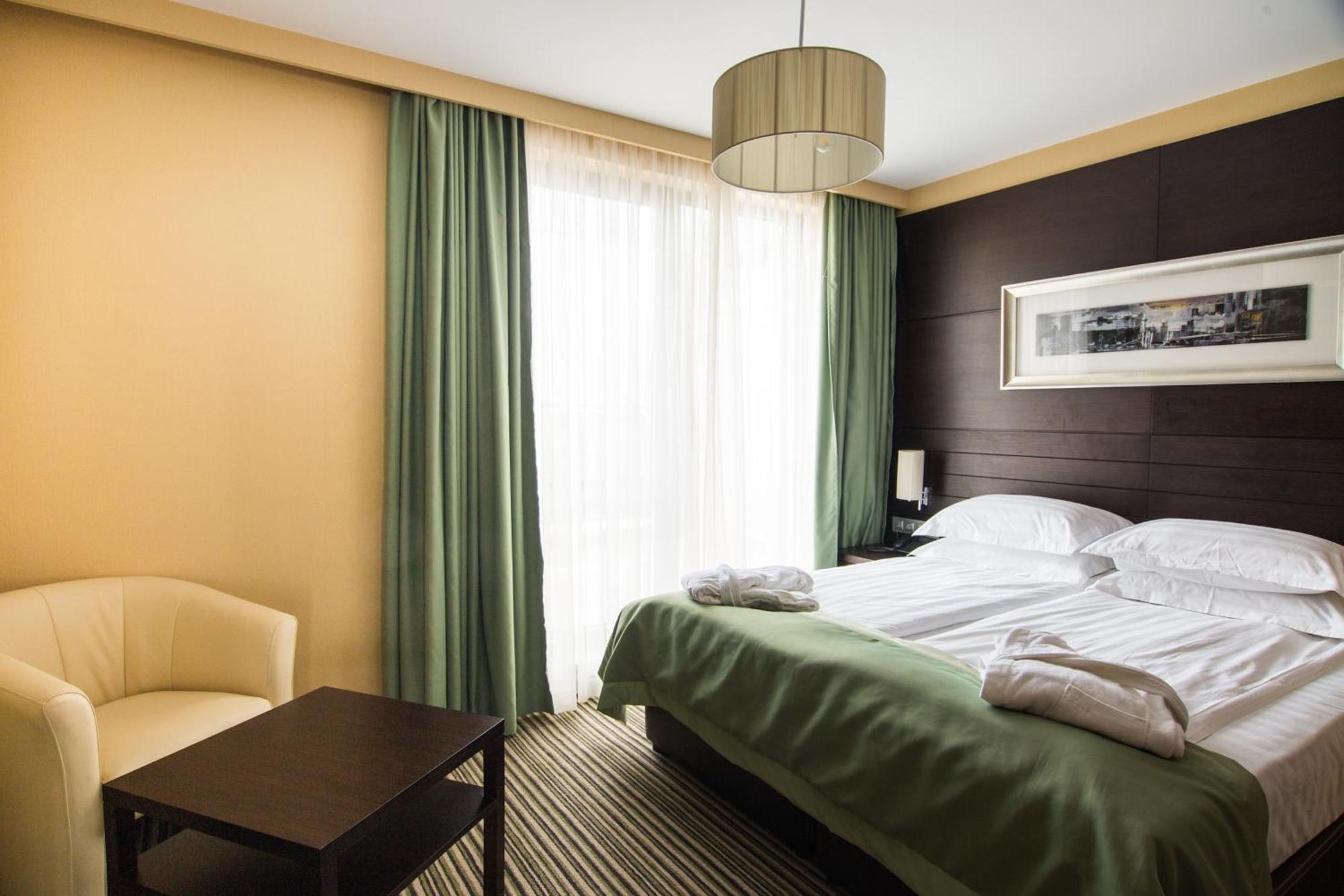 Western Olives - Free Pool & Parking 4*