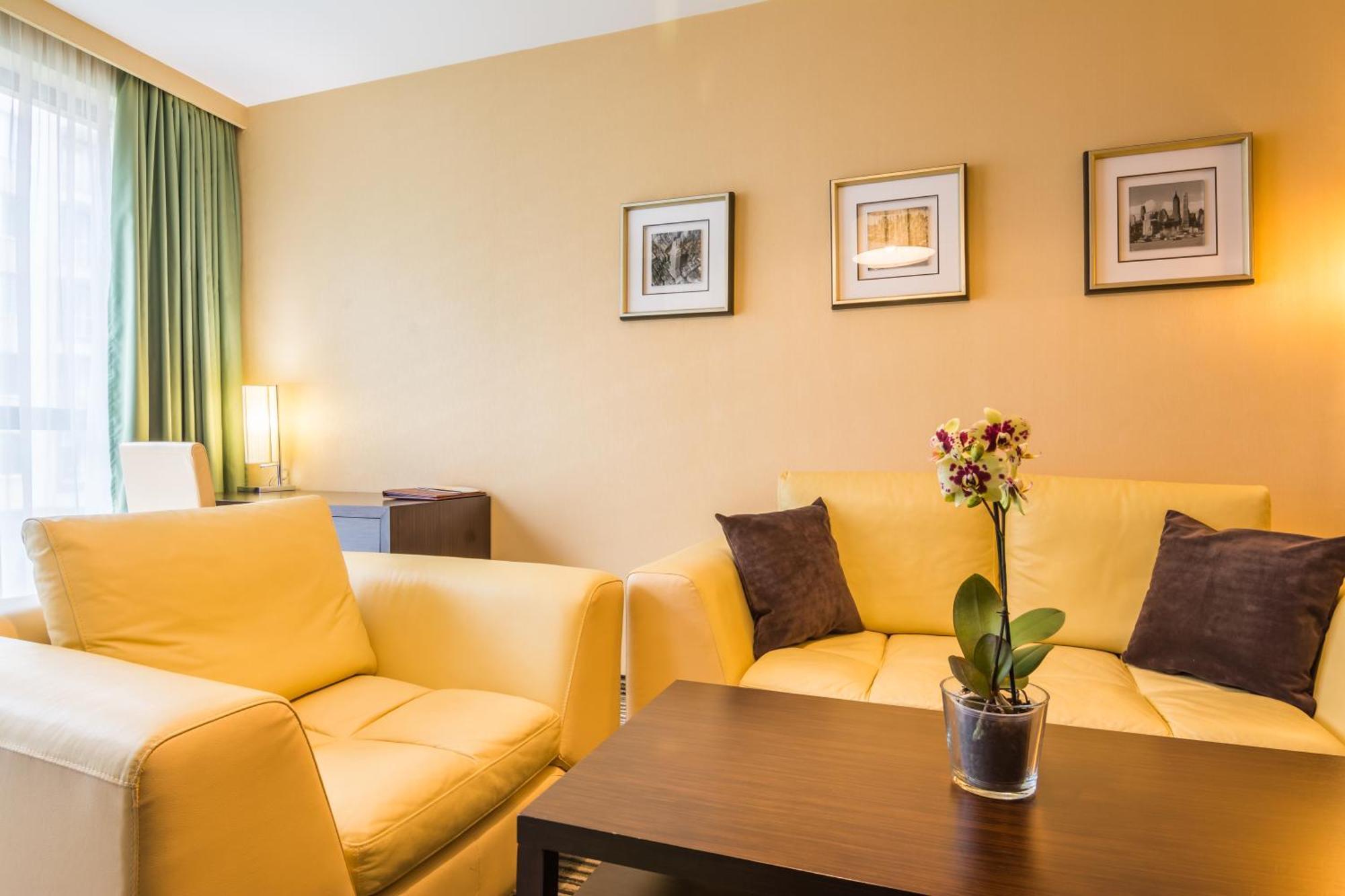 Western Olives - Free Pool & Parking Sofia